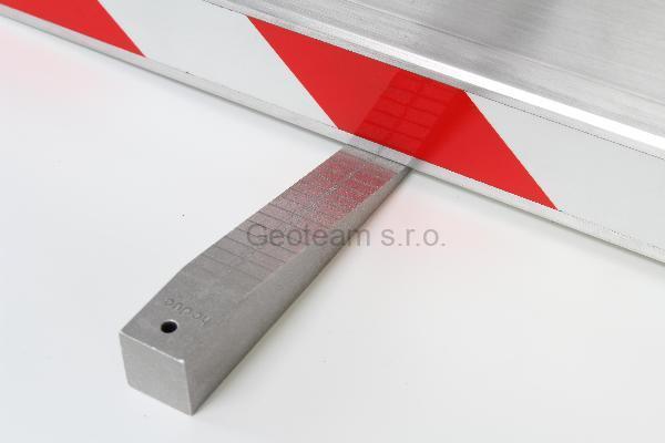 Lať hliníková kontrolní 5 m / 1,67 m